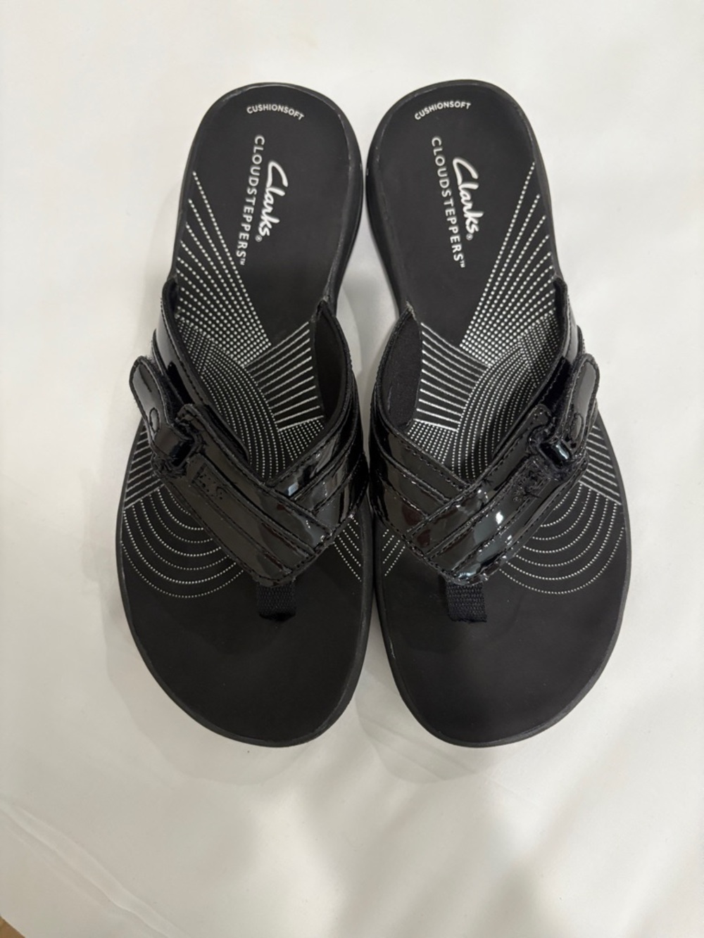 Clarks Black Patent Cloudsteppers Thong Sandals